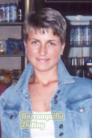 51390 - Svetlana Age: 40 - Russia