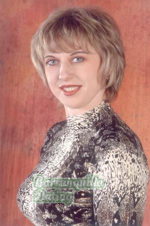 51396 - Elena Age: 43 - Russia