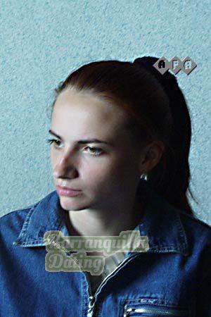 51759 - Natalya Age: 33 - Russia