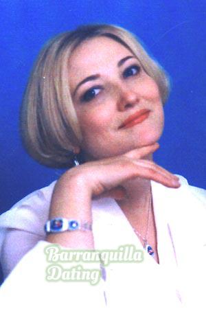 52005 - Elena Age: 46 - Russia