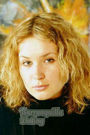 52241 - Oksana Age: 32 - Russia