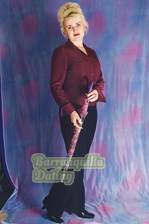 52426 - Svetlana Age: 39 - Russia