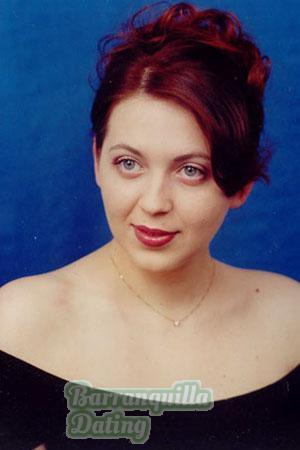53186 - Svetlana Age: 31 - Russia