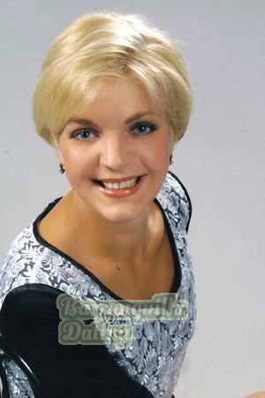 53736 - Julia Age: 35 - Russia