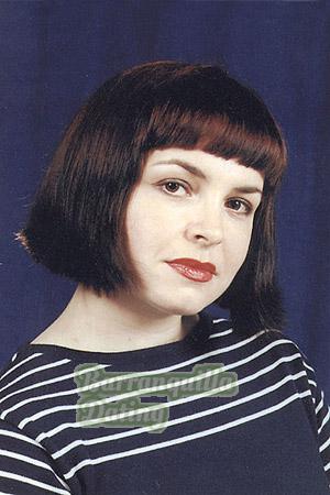 56123 - Svetlana Age: 39 - Russia