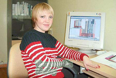 56135 - Svetlana Age: 32 - Russia