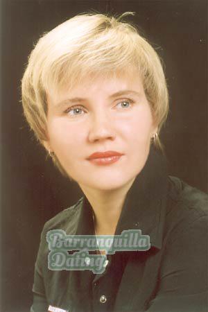 56336 - Svetlana Age: 32 - Russia