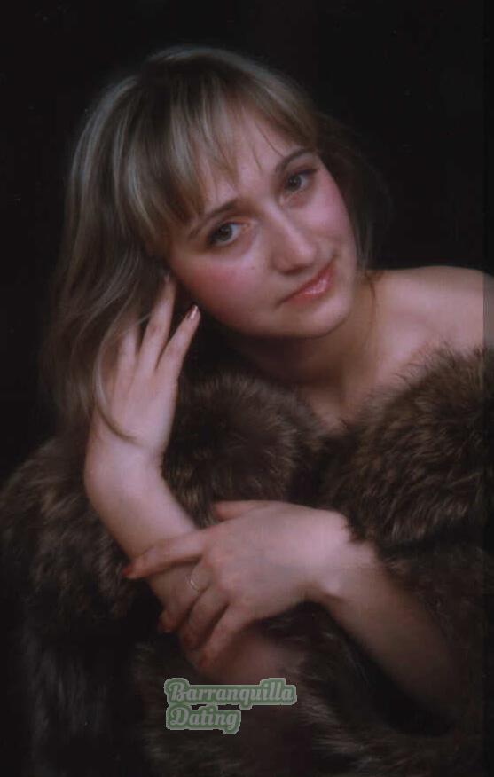 57358 - Svetlana Age: 37 - Russia