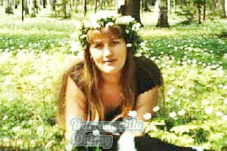 57717 - Svetlana Age: 28 - Russia