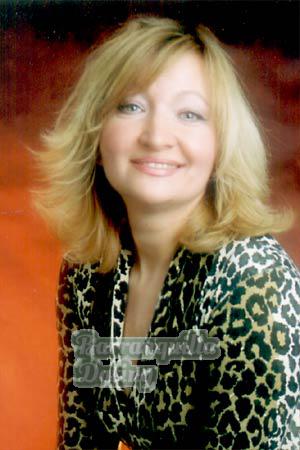 60327 - Elena Age: 50 - Russia