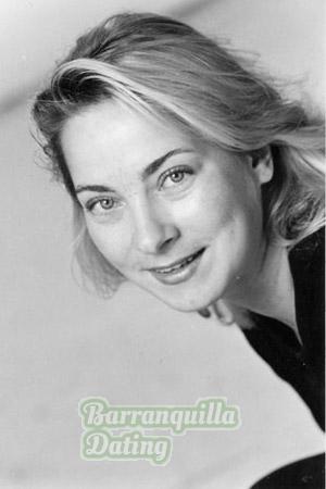 60802 - Elena Age: 43 - Russia