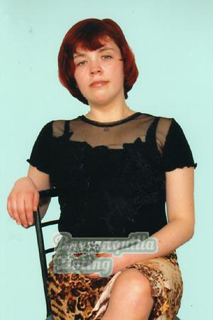61756 - Elena Age: 33 - Russia