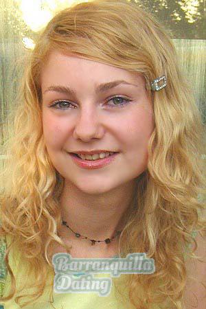 65303 - Luydmila Age: 30 - Russia