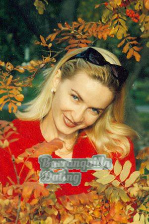 65548 - Svetlana Age: 41 - Russia