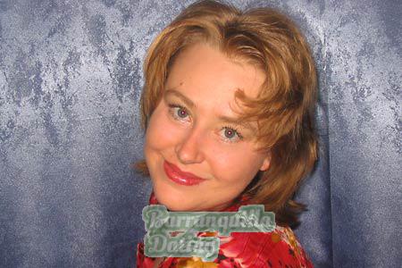 68147 - Svetlana Age: 35 - Russia