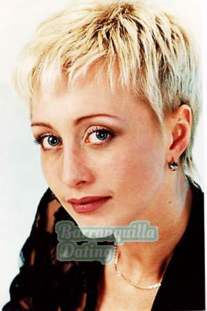 68377 - Julia Age: 42 - Russia