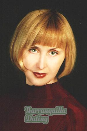 70092 - Elena Age: 45 - Russia