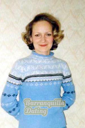 70379 - Lyudmila Age: 38 - Russia