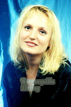 72460 - Alisa Age: 40 - Russia