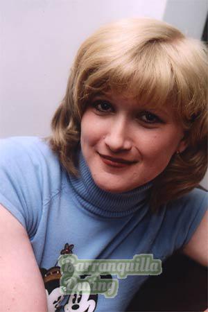 72601 - Svetlana Age: 39 - Russia
