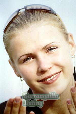 72996 - Valentina Age: 30 - Russia