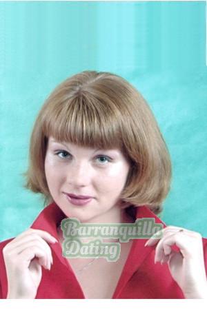 76017 - Stanislava Age: 30 - Russia