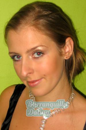 76993 - Oksana Age: 31 - Russia