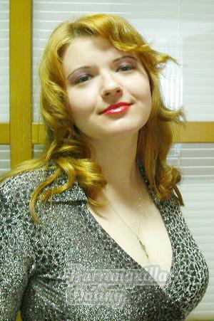 77885 - Adriana Age: 27 - Russia