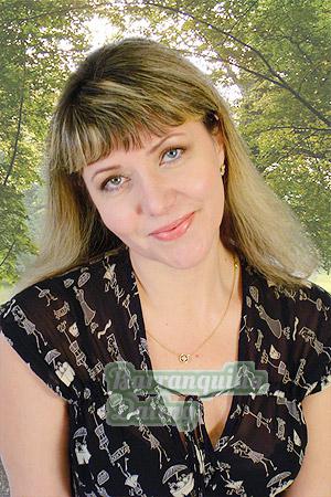 81796 - Svetlana Age: 45 - Russia