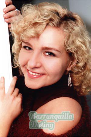 82294 - Karina Age: 35 - Russia