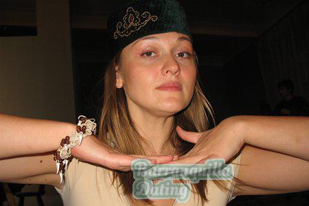 83124 - Nina Age: 40 - Russia