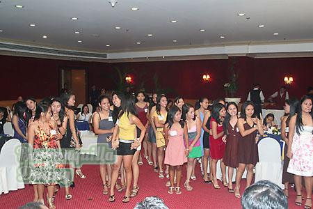 sexy-filipino-women-098