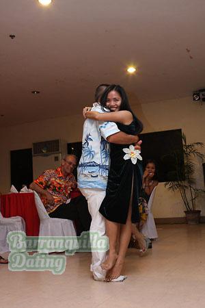 women-of-philippines-090