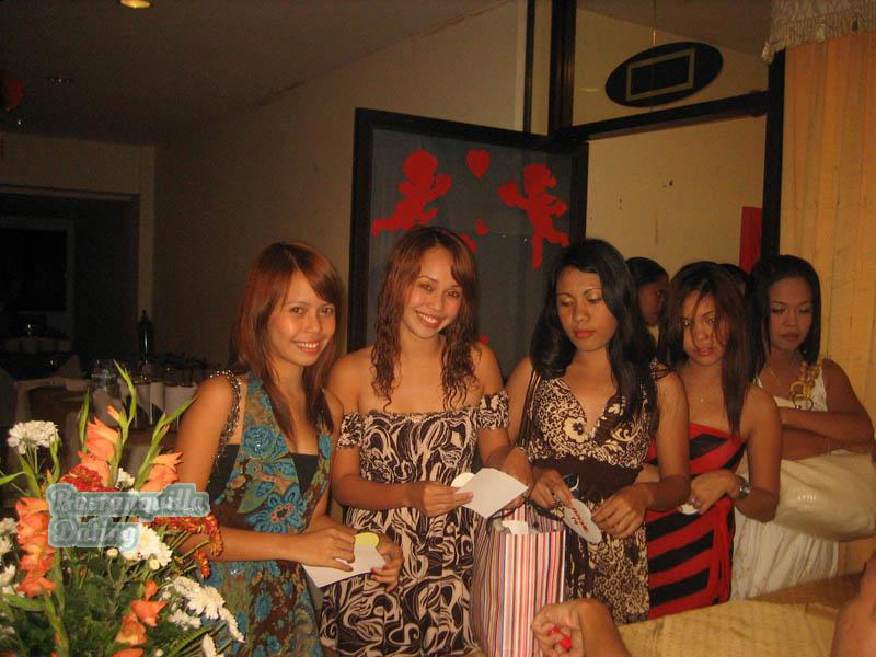 Philippine-Women-8534-1