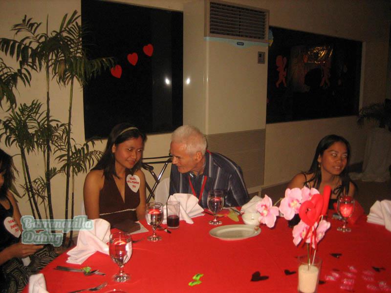 Philippine-Women-8538-1