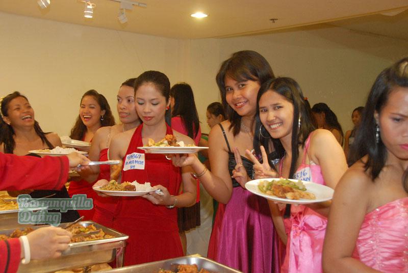 Philippines-women-1943