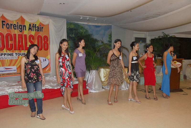 Philippines-women-5717