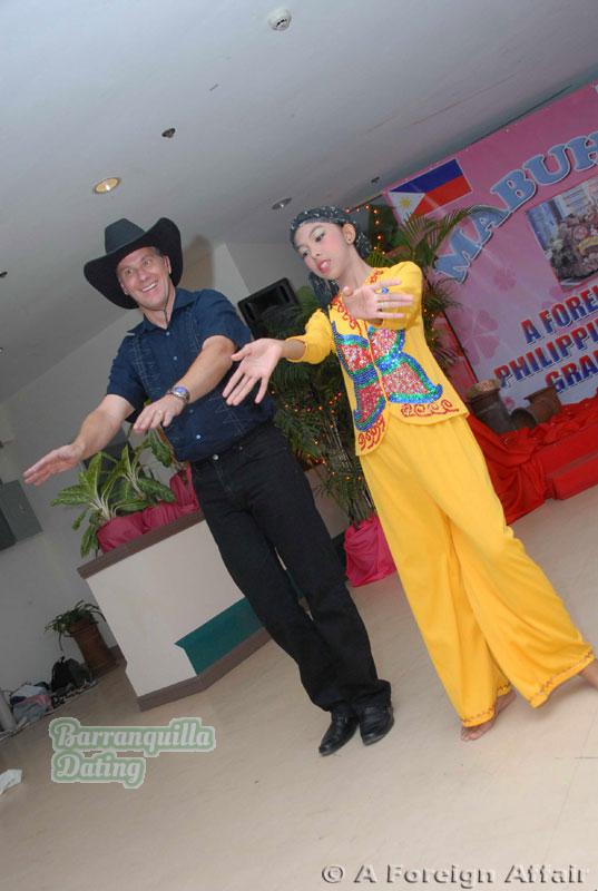 filipino-girls-8837-Kenneth-Agee