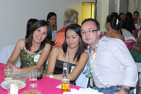 young-filipino-women-011